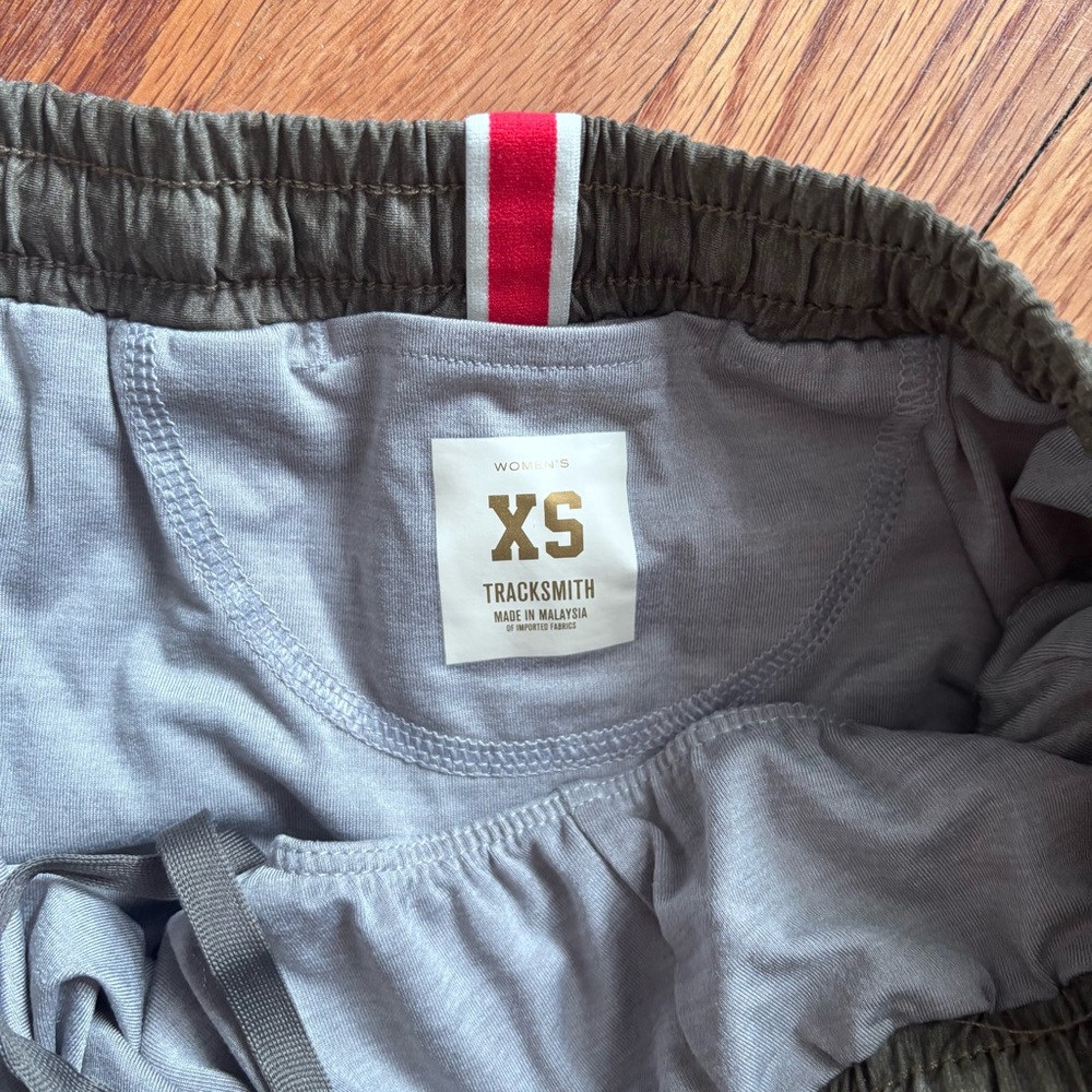 tracksmith - session shorts athletic bottoms stretch waistband pull-on - Picture 5 of 5